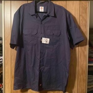 Men’s Dickies XXL shirt.  Brand new with tags. Navy blue.